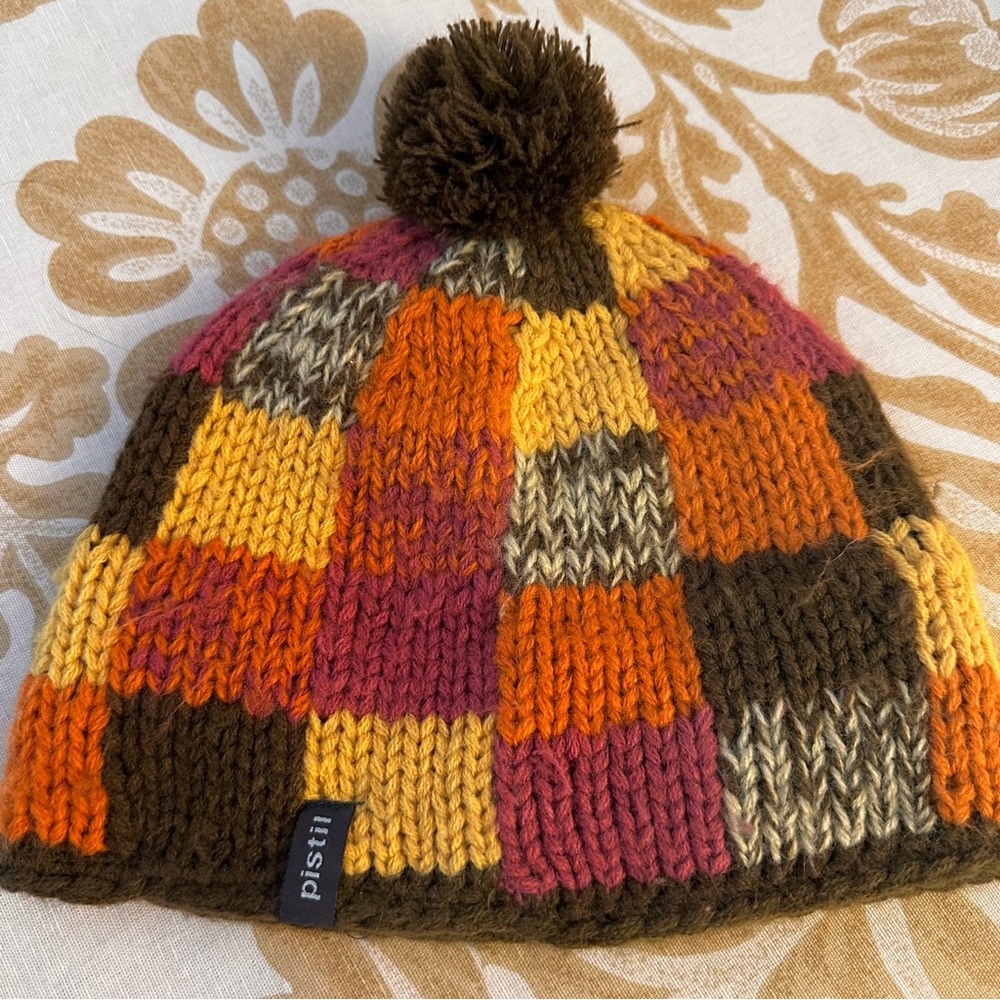 Pistil Hat